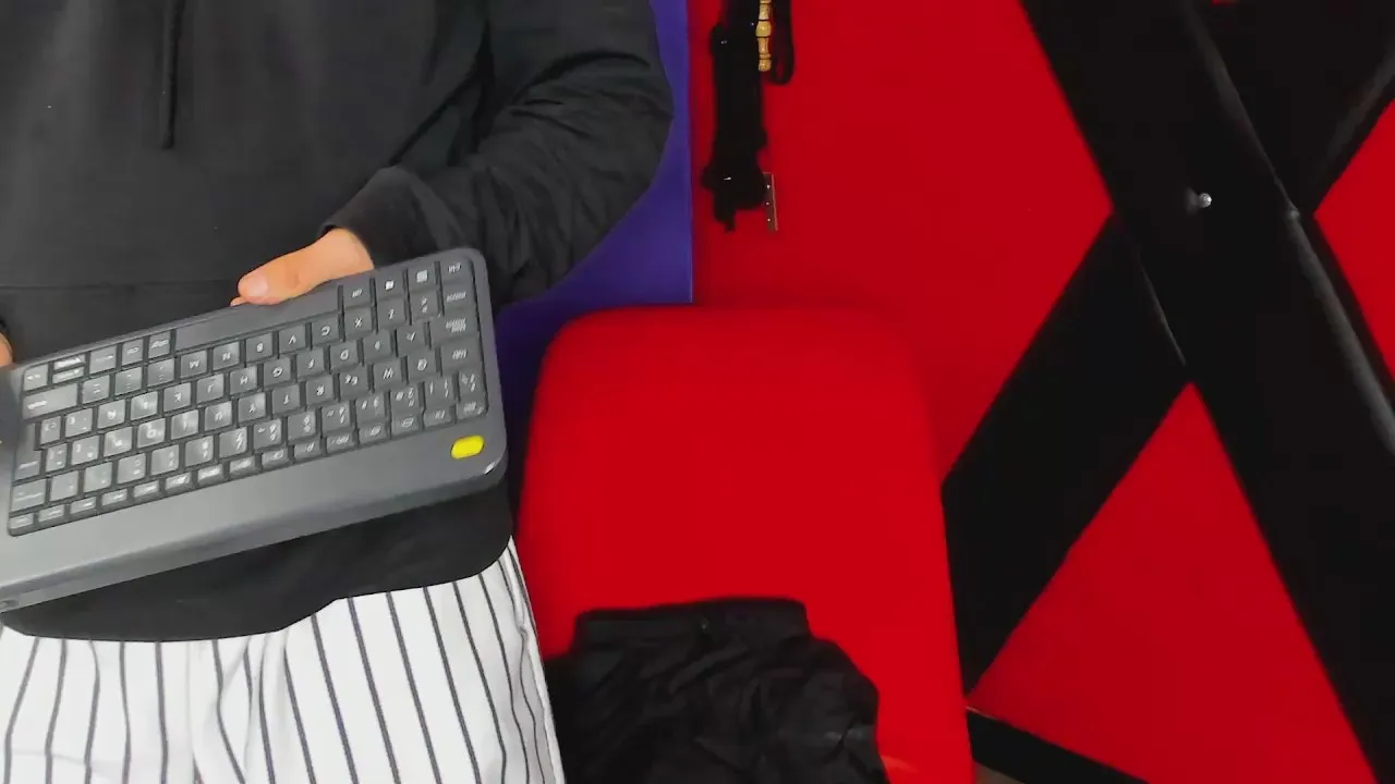 Offline JacksondScarlet on Cam4