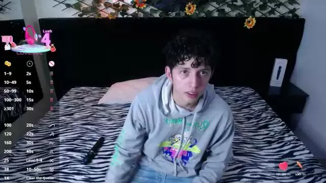 Offline JacksondScarlet on Cam4