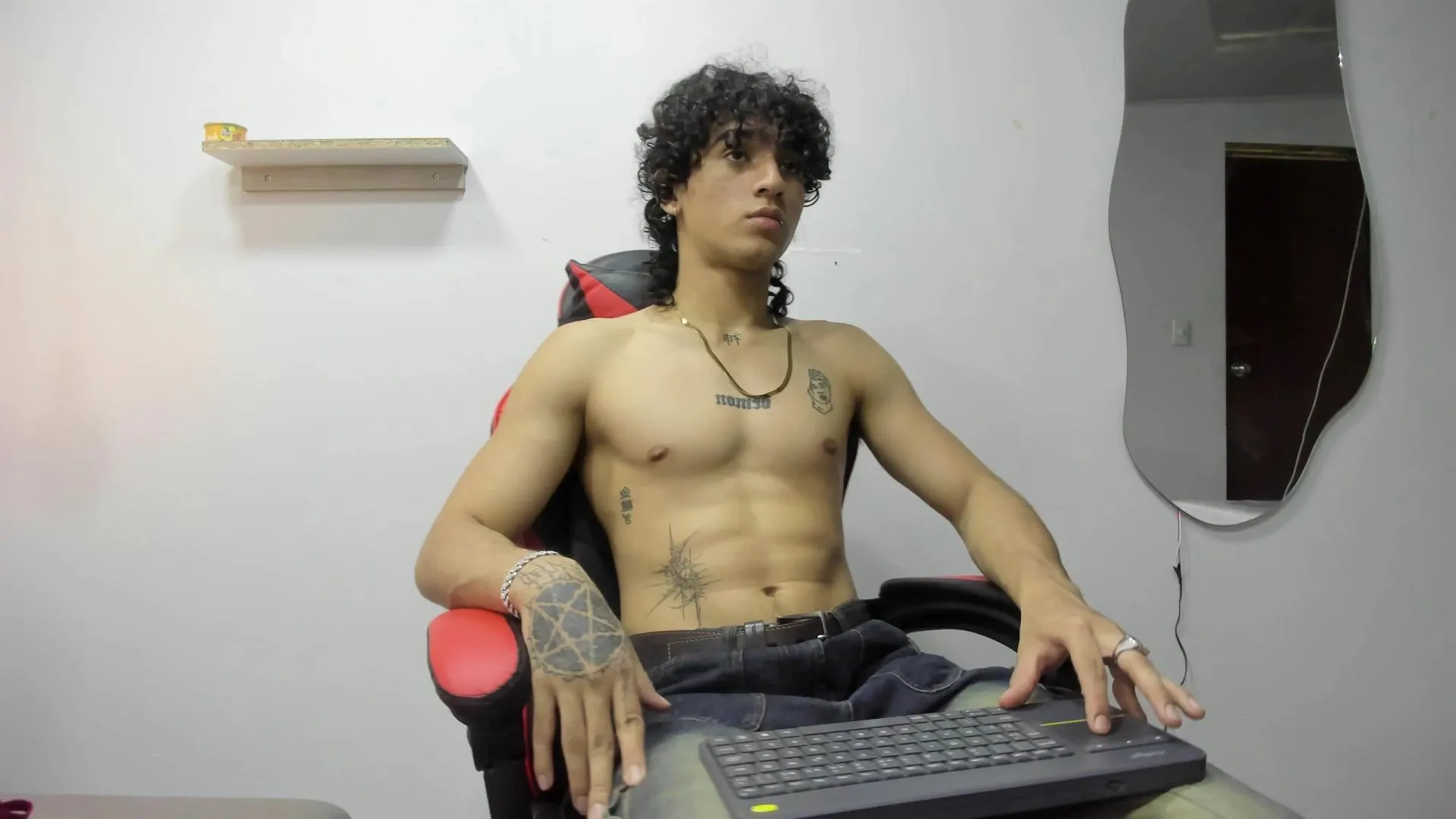 Offline JackTylor on Cam4