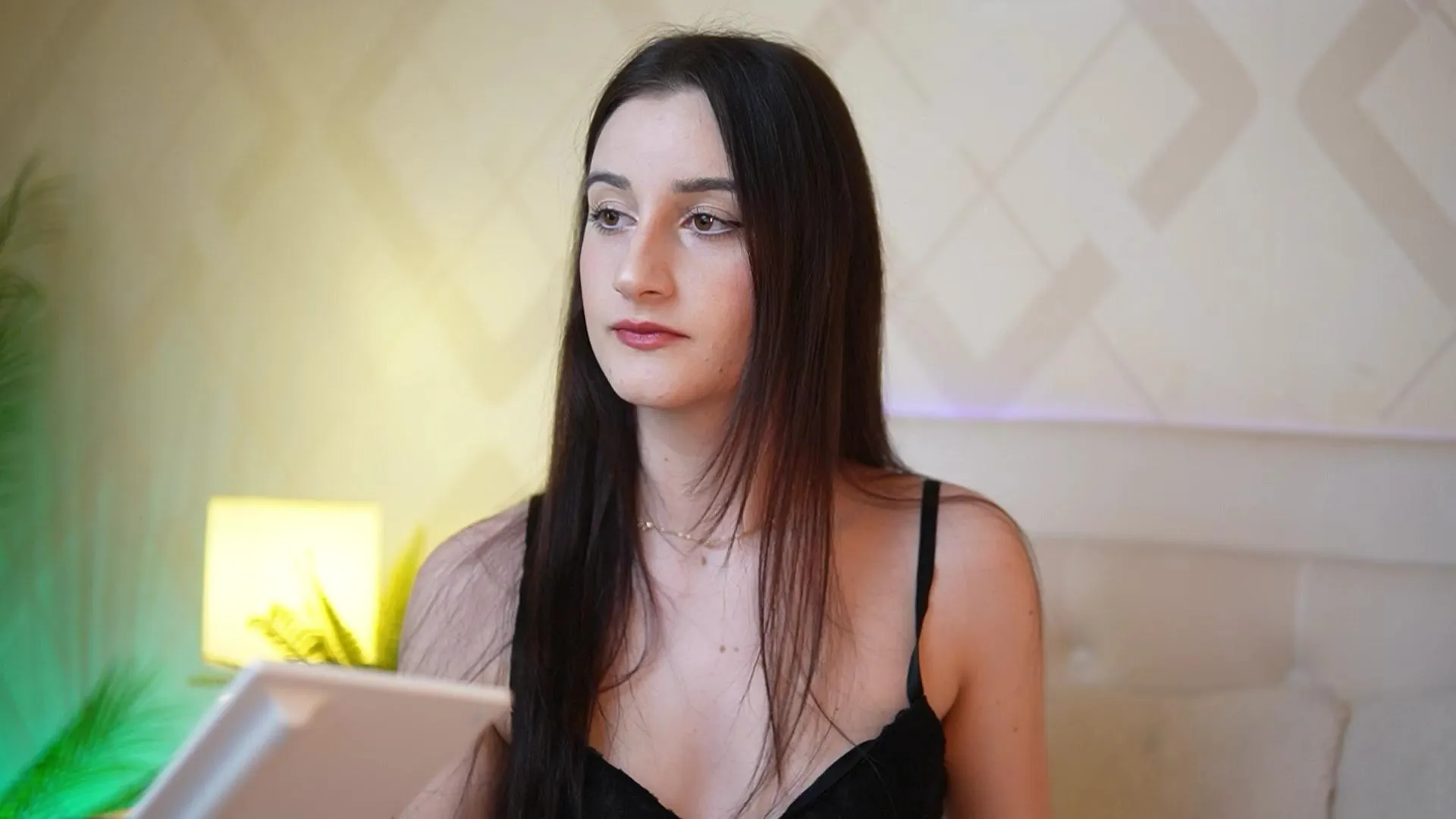 Freechat JadeHasy on Cam4