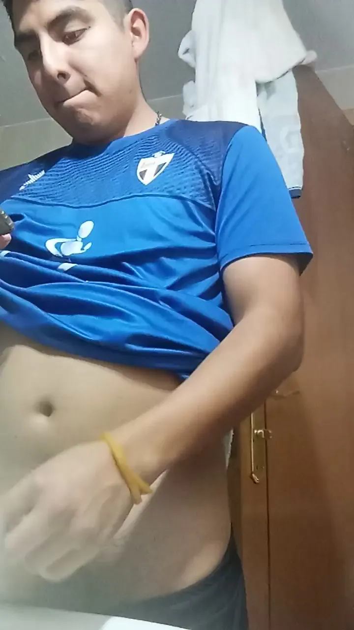 Offline James25nava on Cam4