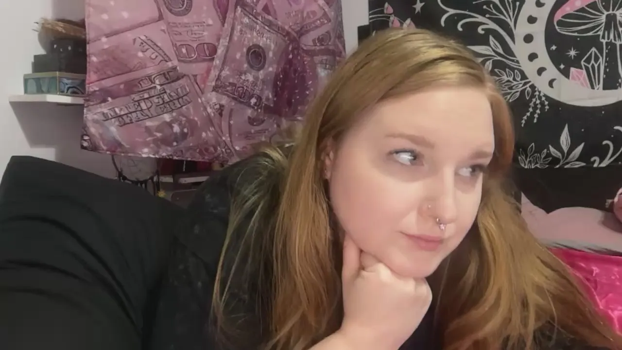 Offline jasminegreen on Cam4