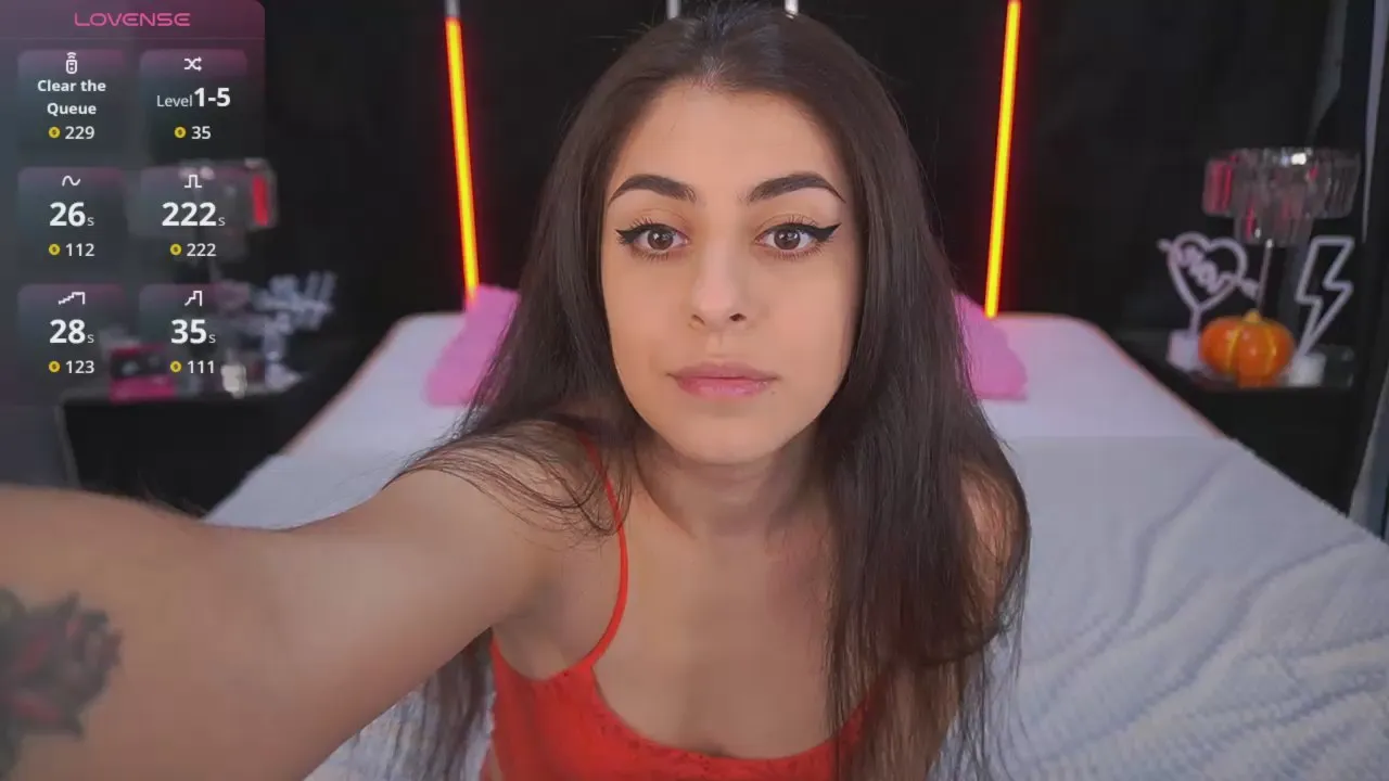 Offline JasminKaa on Cam4