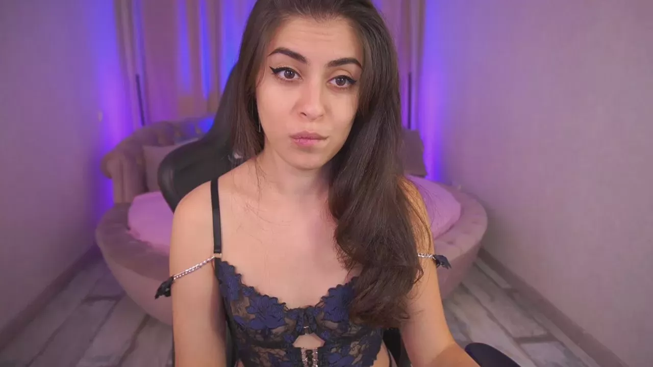 Offline JasminKaa on Cam4