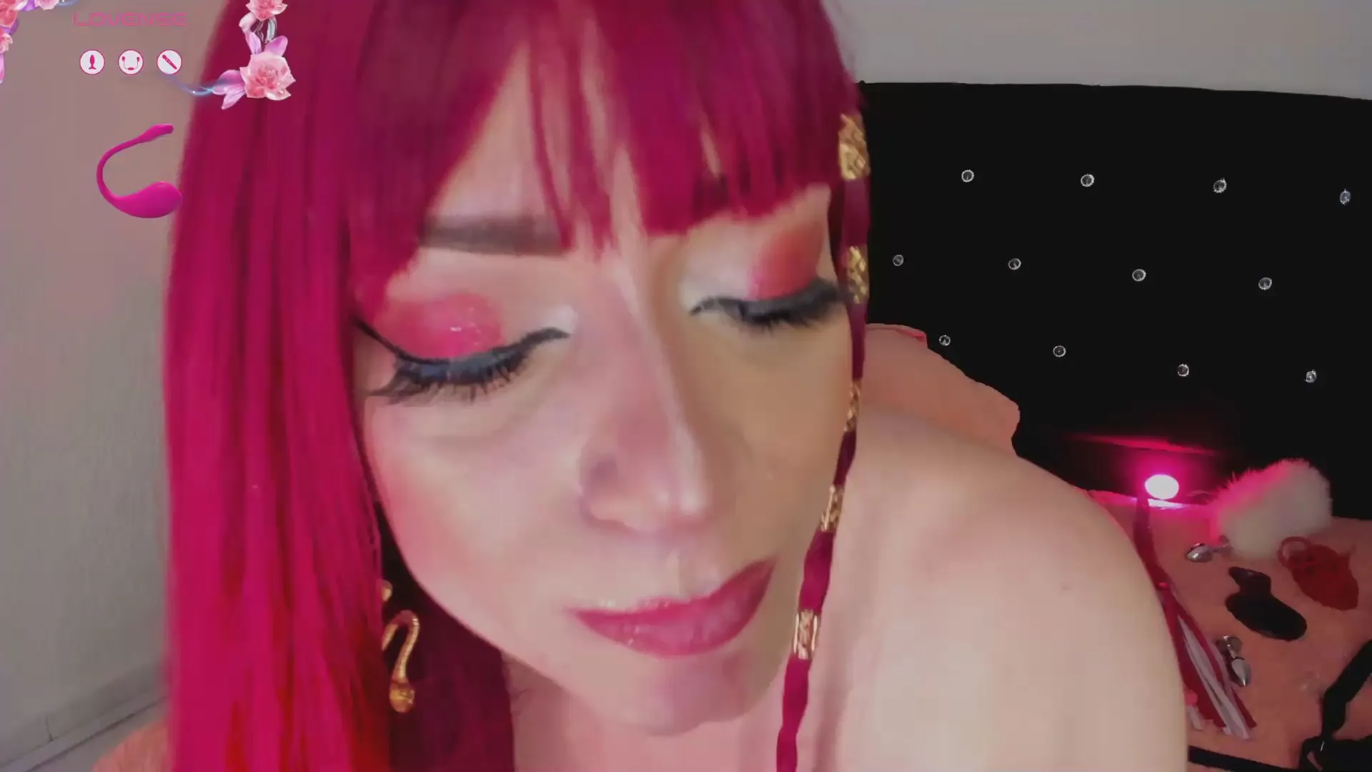 Offline JeaniIneescott on Cam4