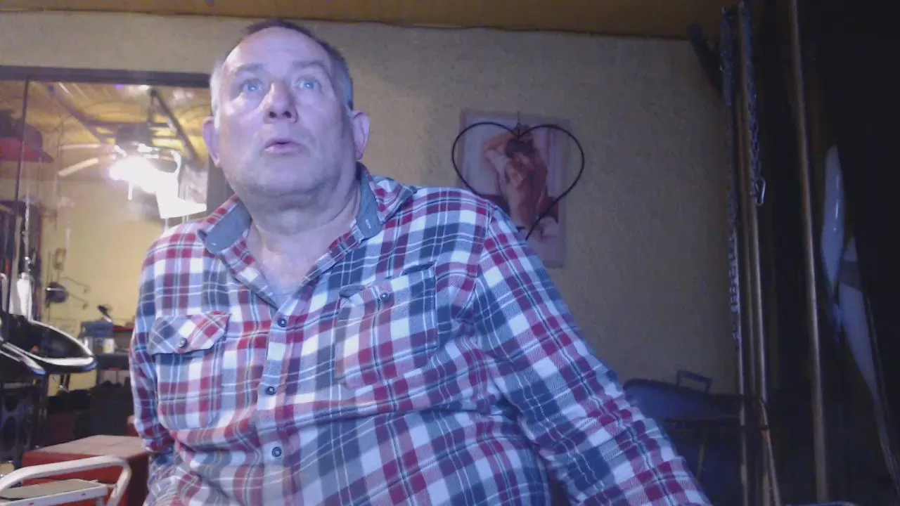 Offline jeanlulu on Cam4