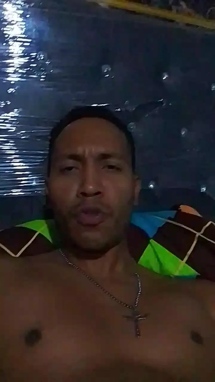 Offline jeffblack2024 on Cam4