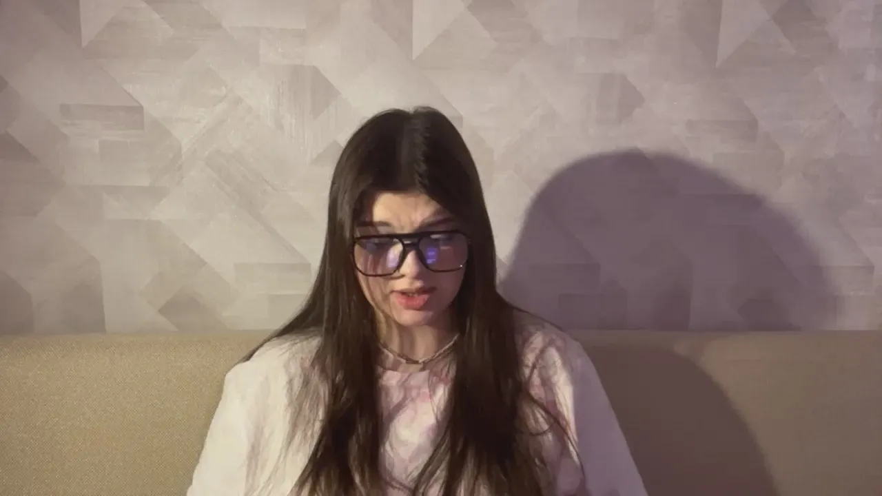 Offline JennellSewade on Cam4