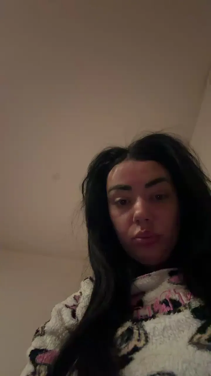 Offline jenytetas69 on Cam4