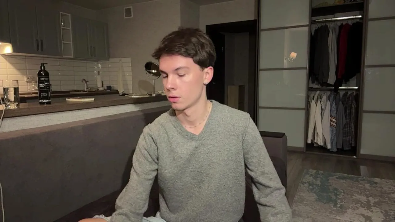 Offline JeremyScotty on Cam4