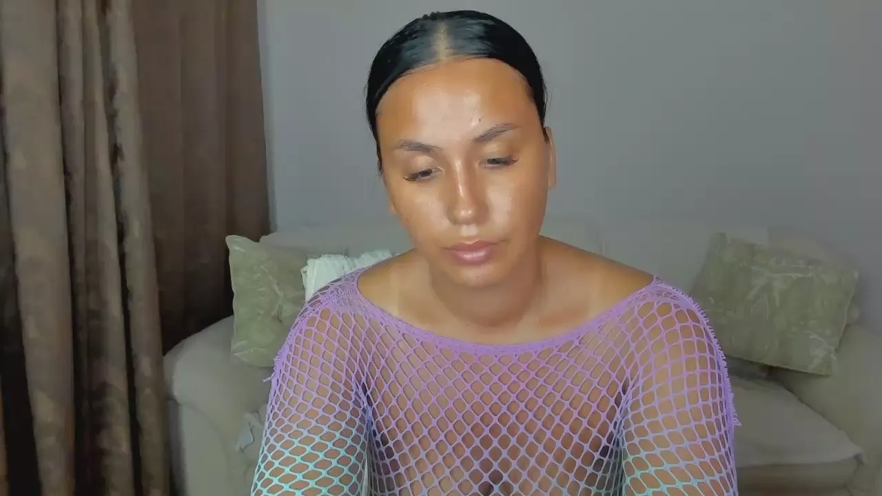 Freechat JessyDevine on Cam4