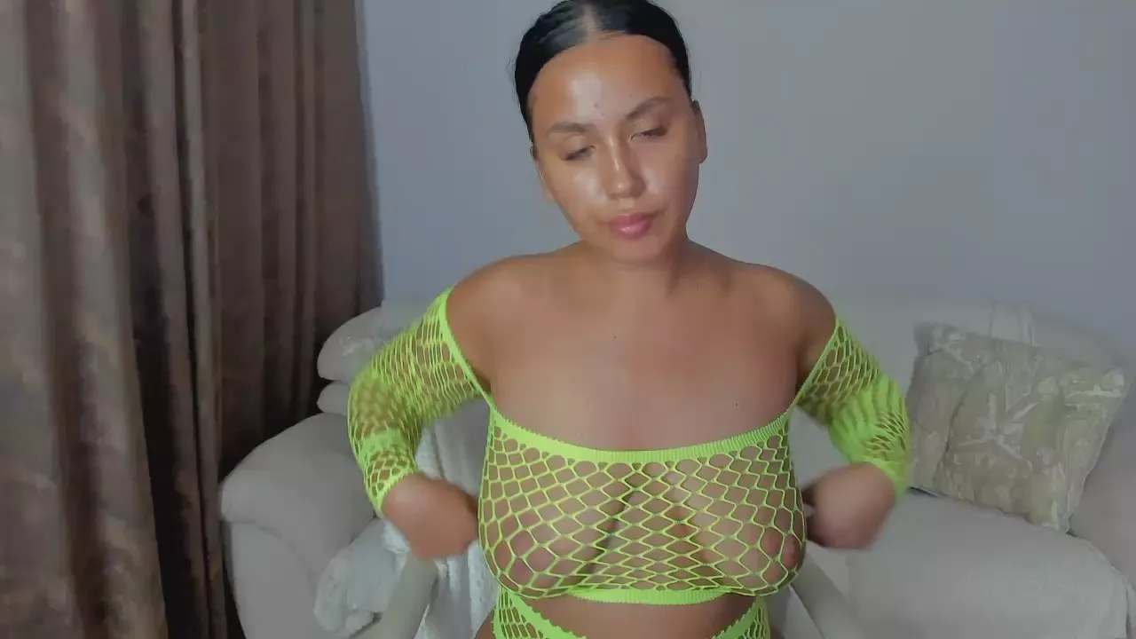 Freechat JessyDevine on Cam4