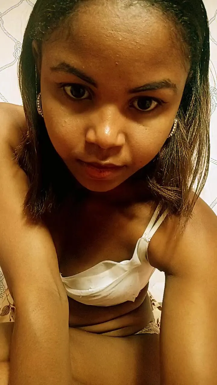 Freechat Joelinah on Cam4