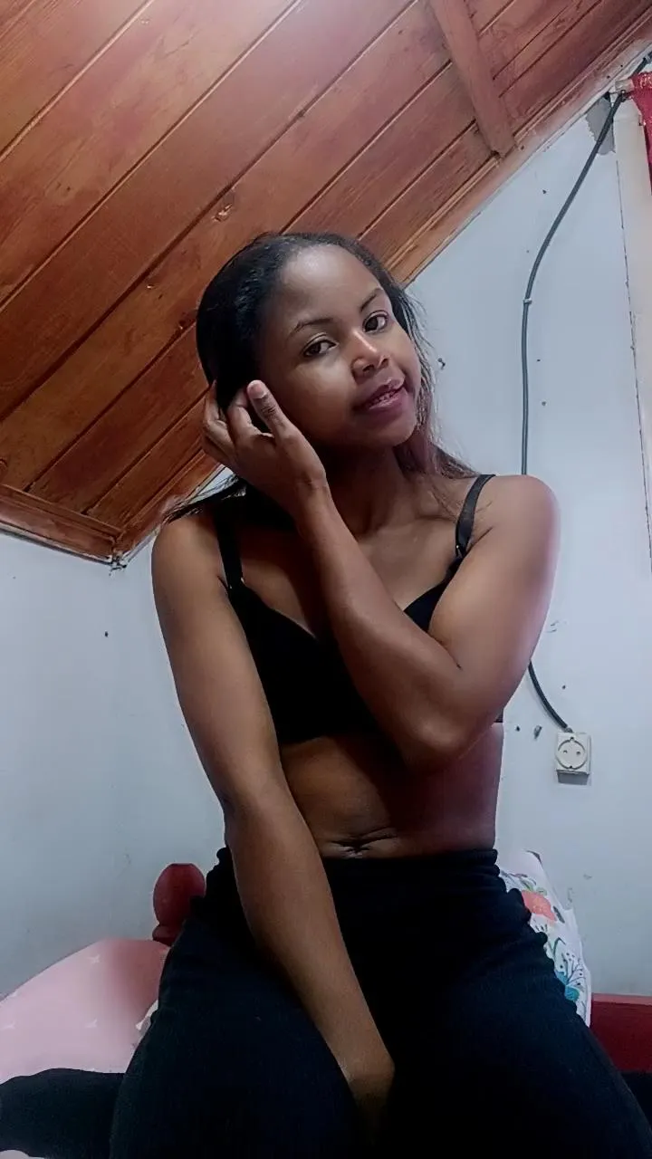 Freechat Joelinah on Cam4