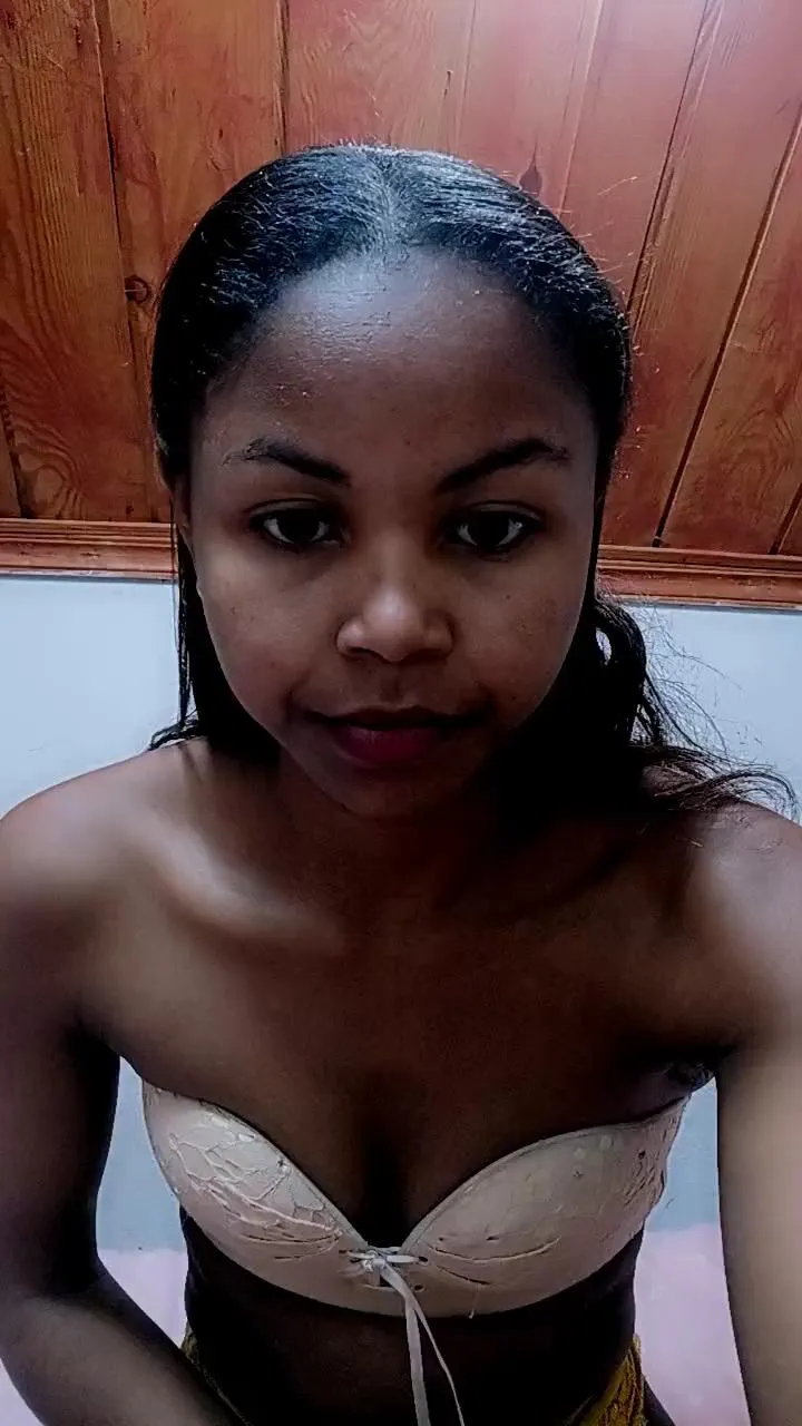 Freechat Joelinah on Cam4