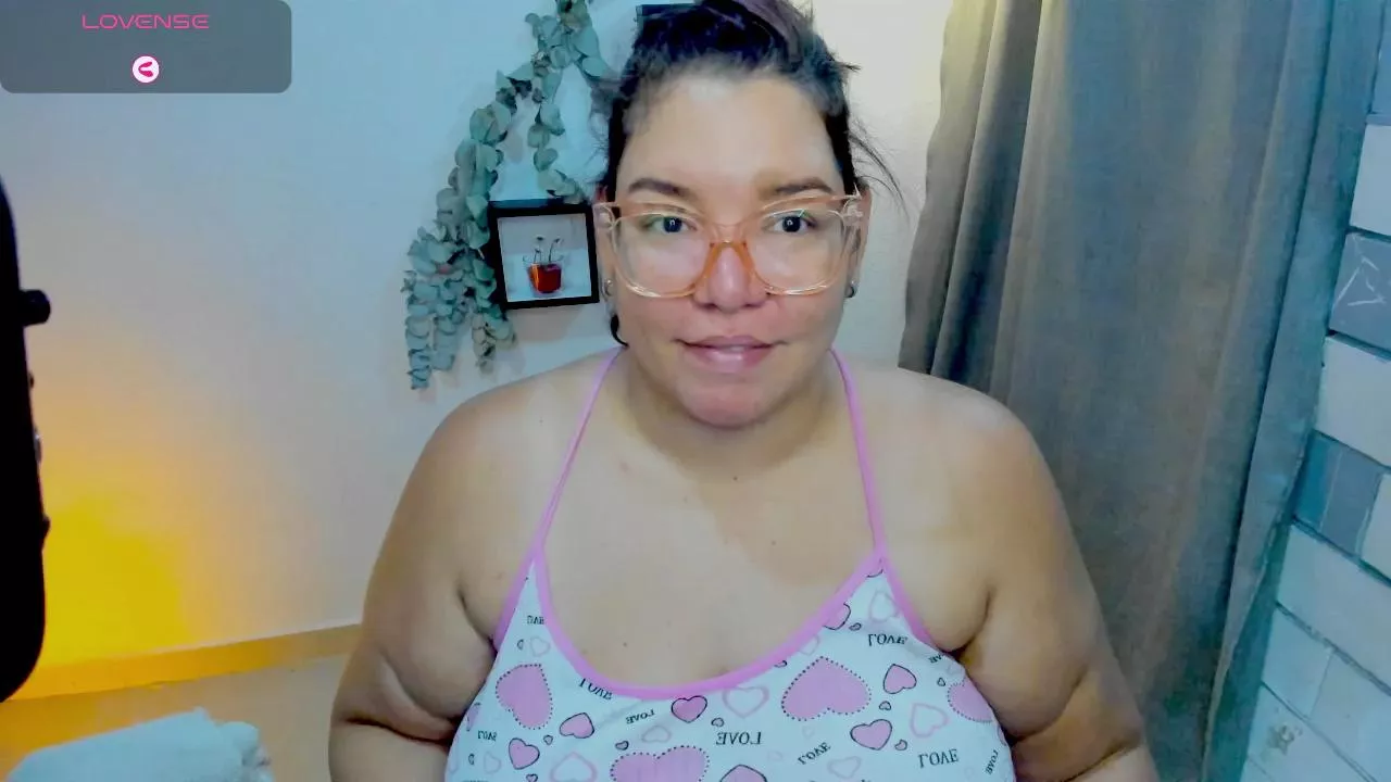 Offline johana_bbw on Cam4