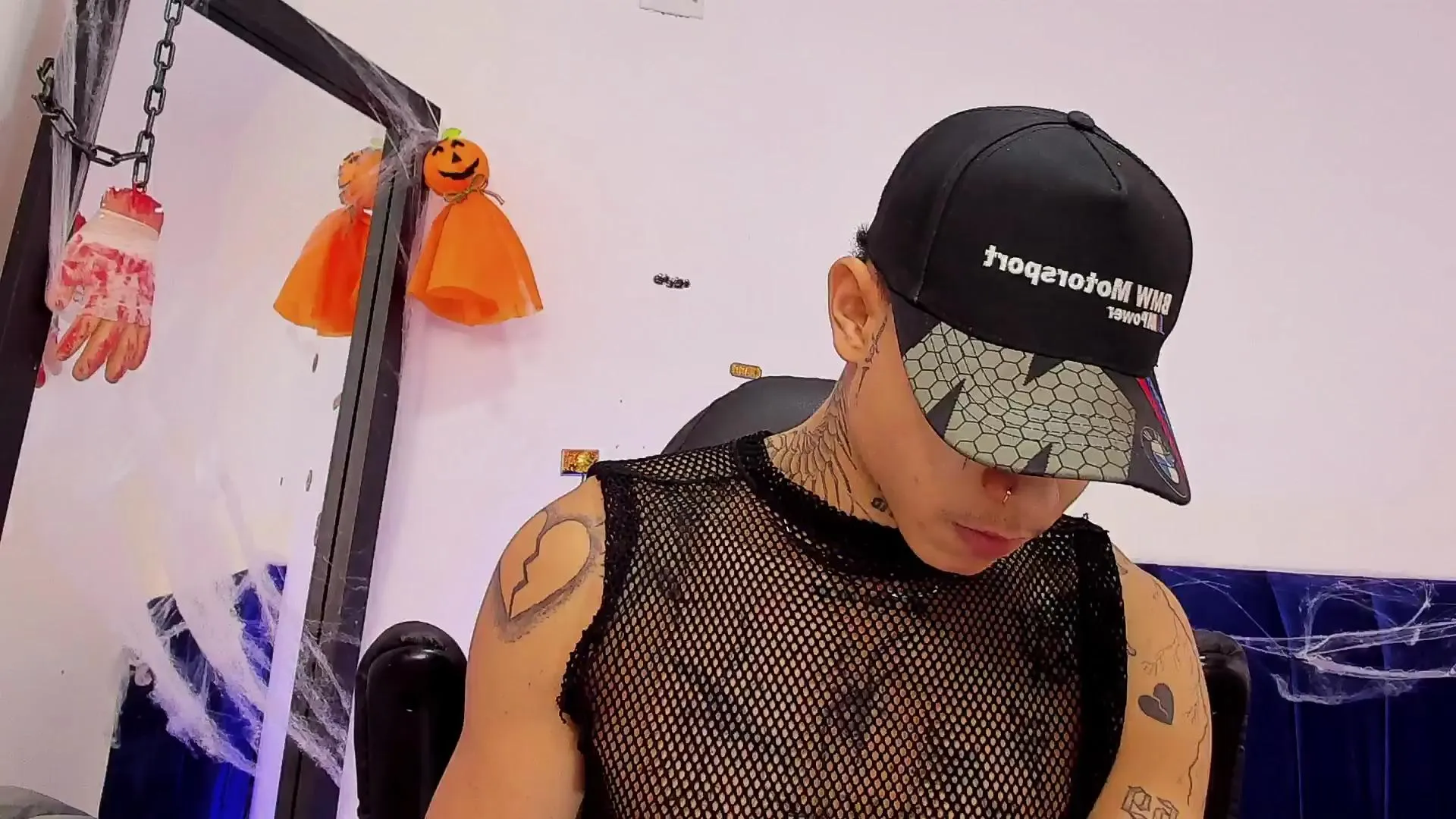 Offline john_mystic1 on Cam4