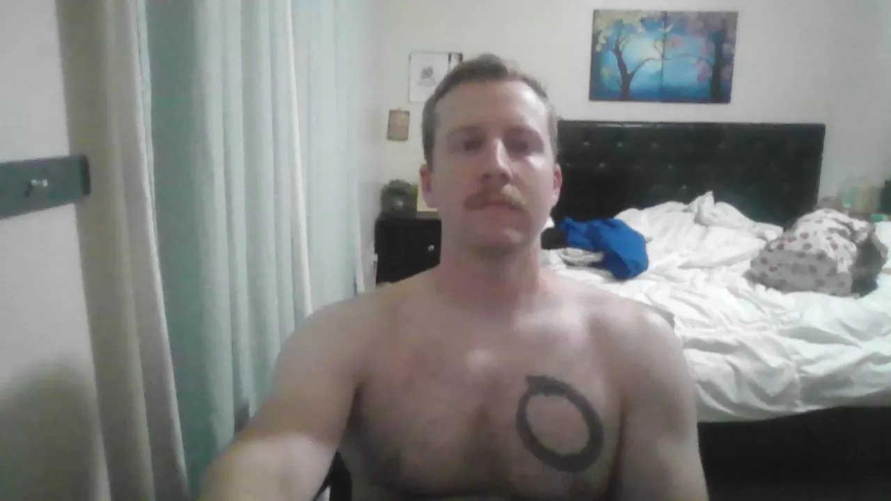 Offline johnhandcock19 on Cam4
