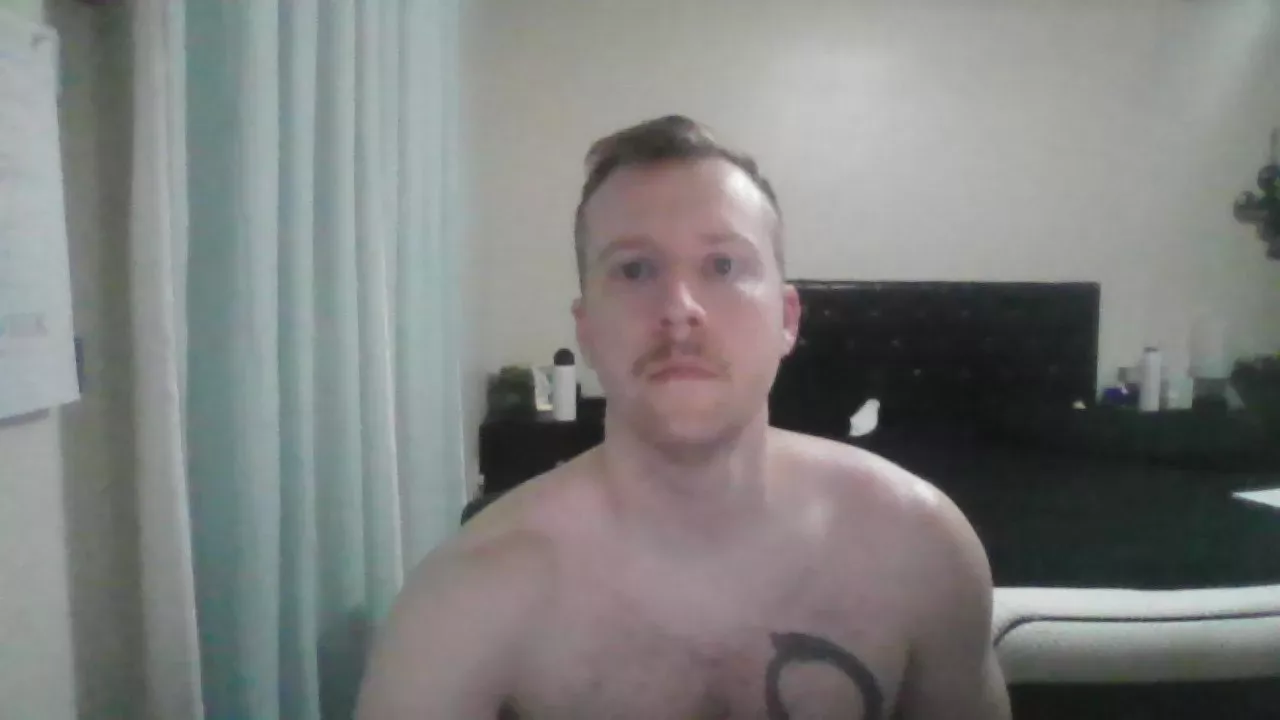 Offline johnhandcock19 on Cam4