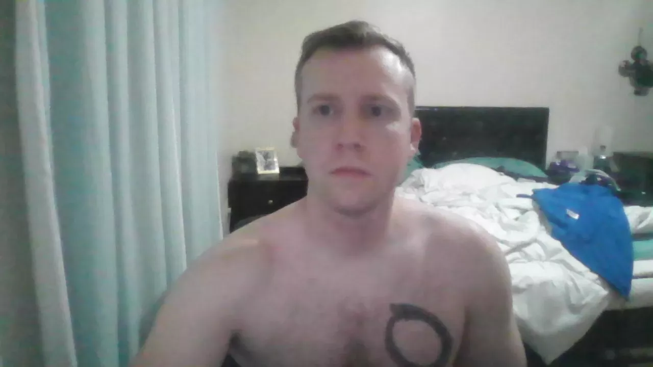 Offline johnhandcock19 on Cam4