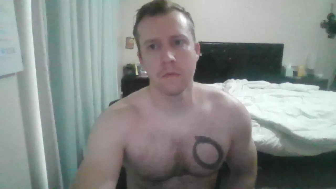Offline johnhandcock19 on Cam4