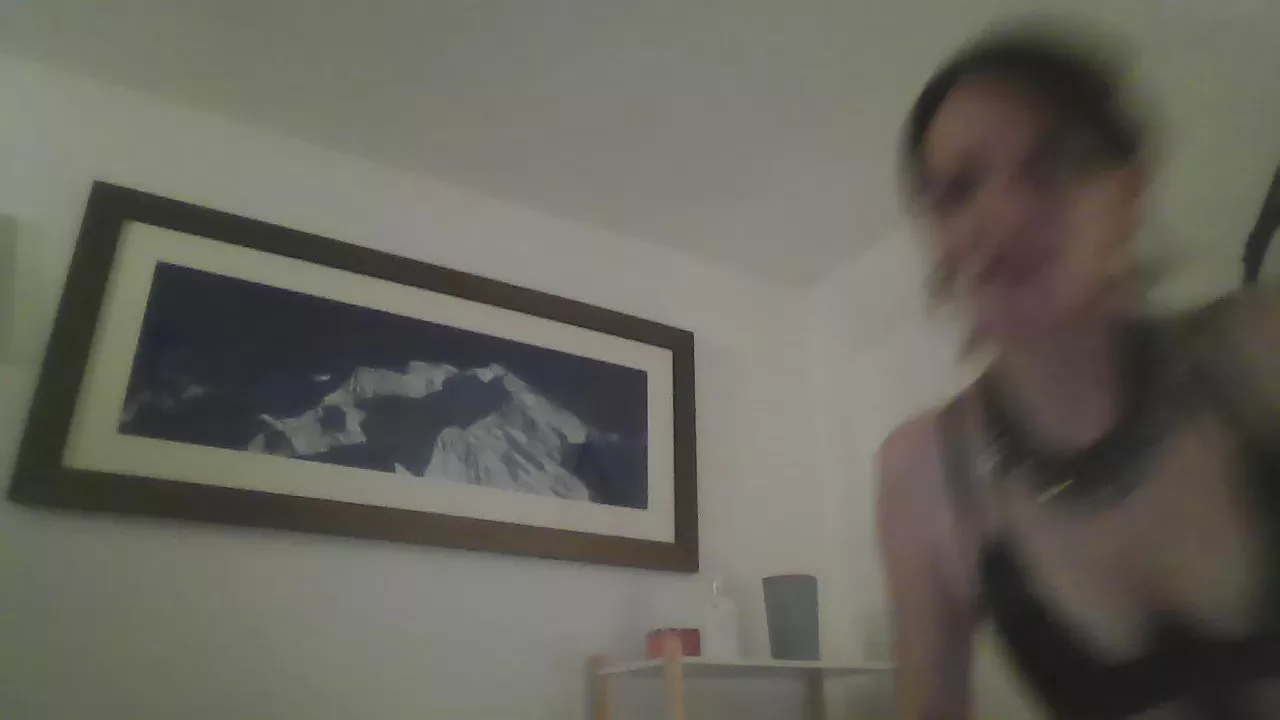 Offline Joy_s_couple on Cam4