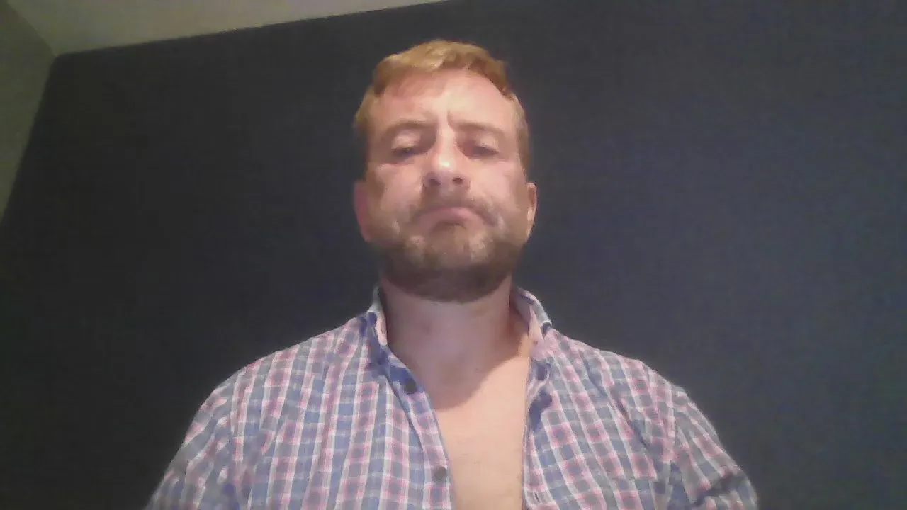 Offline Joy_s_couple on Cam4