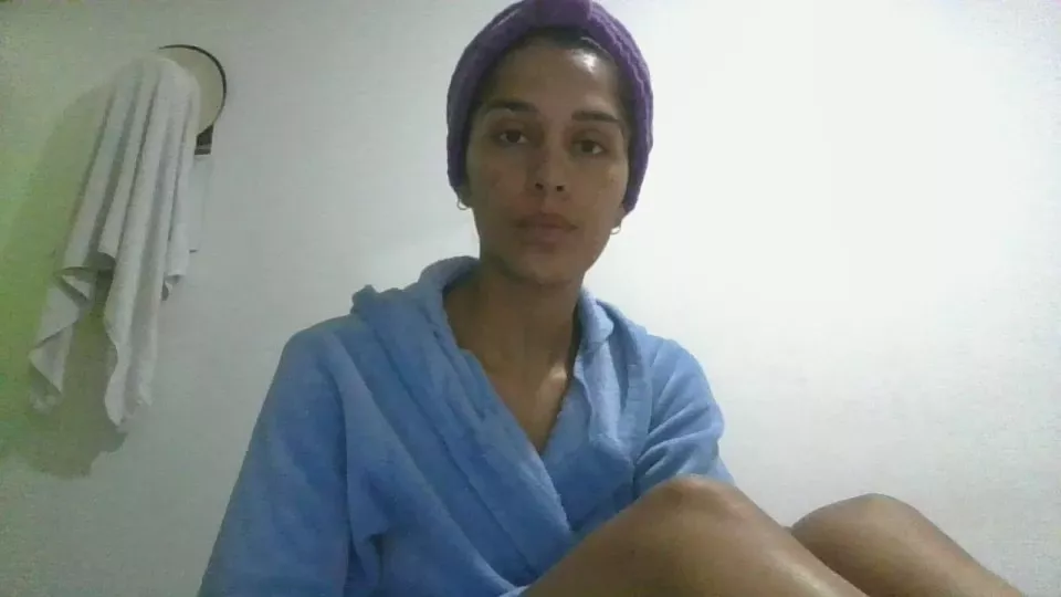 Offline JuanaBrunette7 on Cam4