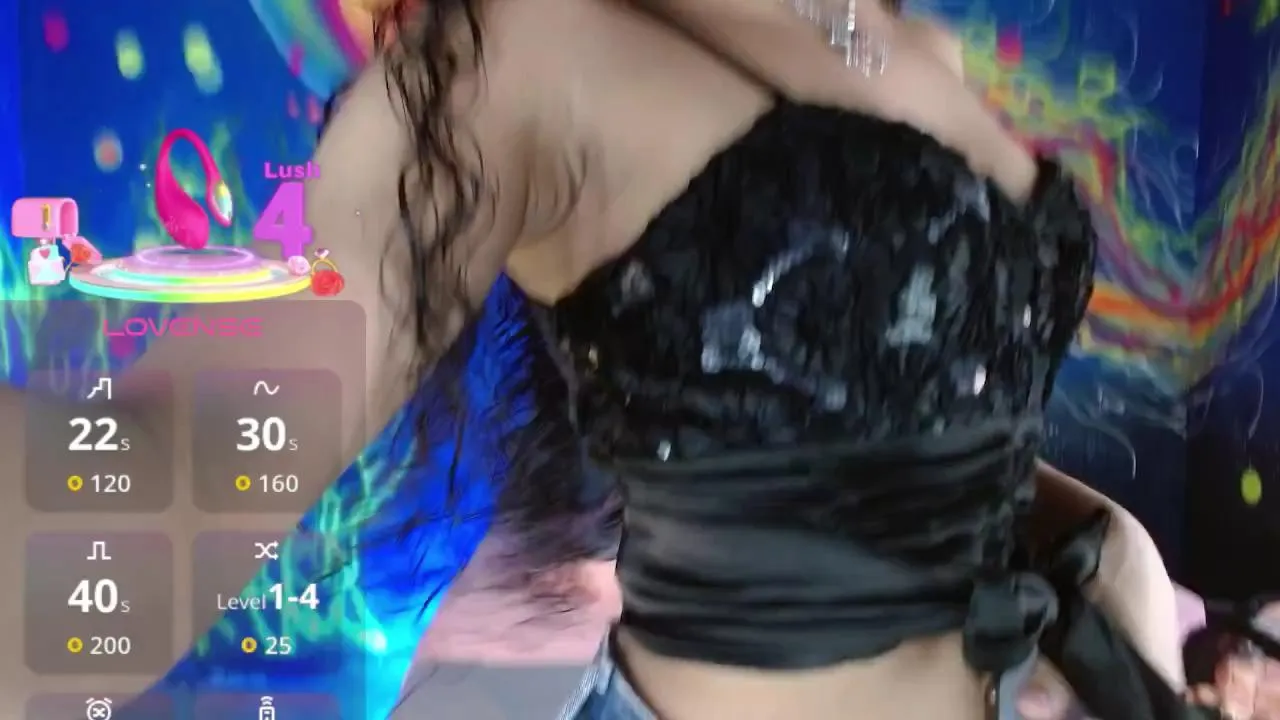 Offline jucie_petite on Cam4