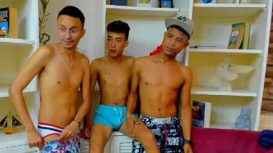 Offline Juicy_Creww on Cam4