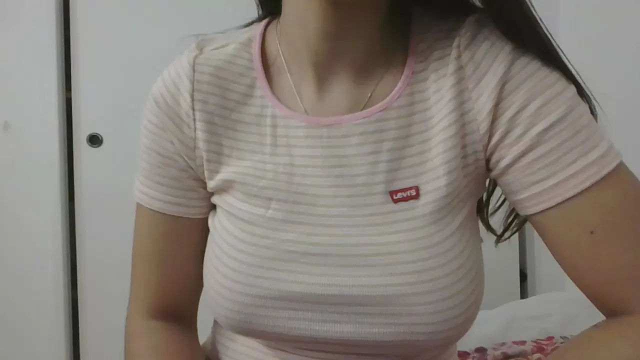 Offline juli643 on Cam4