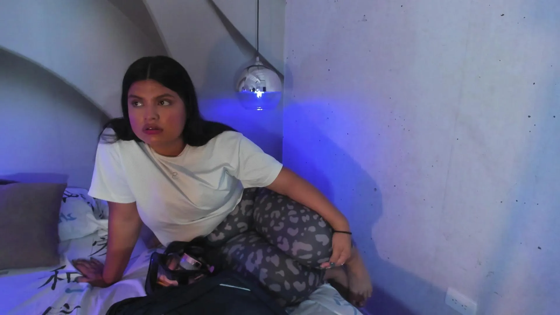 Offline Juliet_miller on Cam4