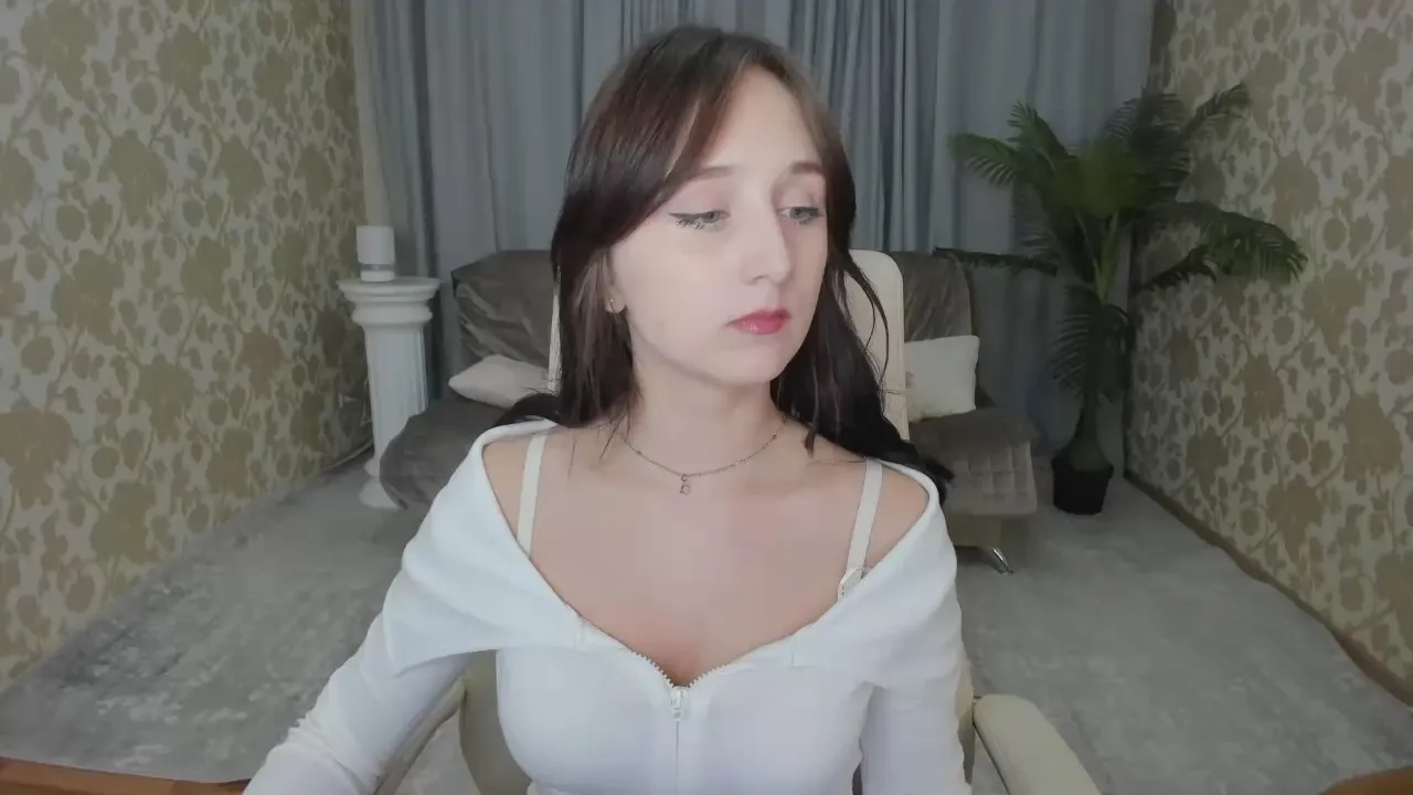 Freechat JulietMonli on Cam4