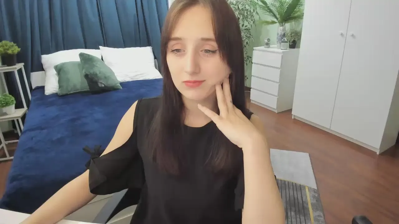 Freechat JulietMonli on Cam4