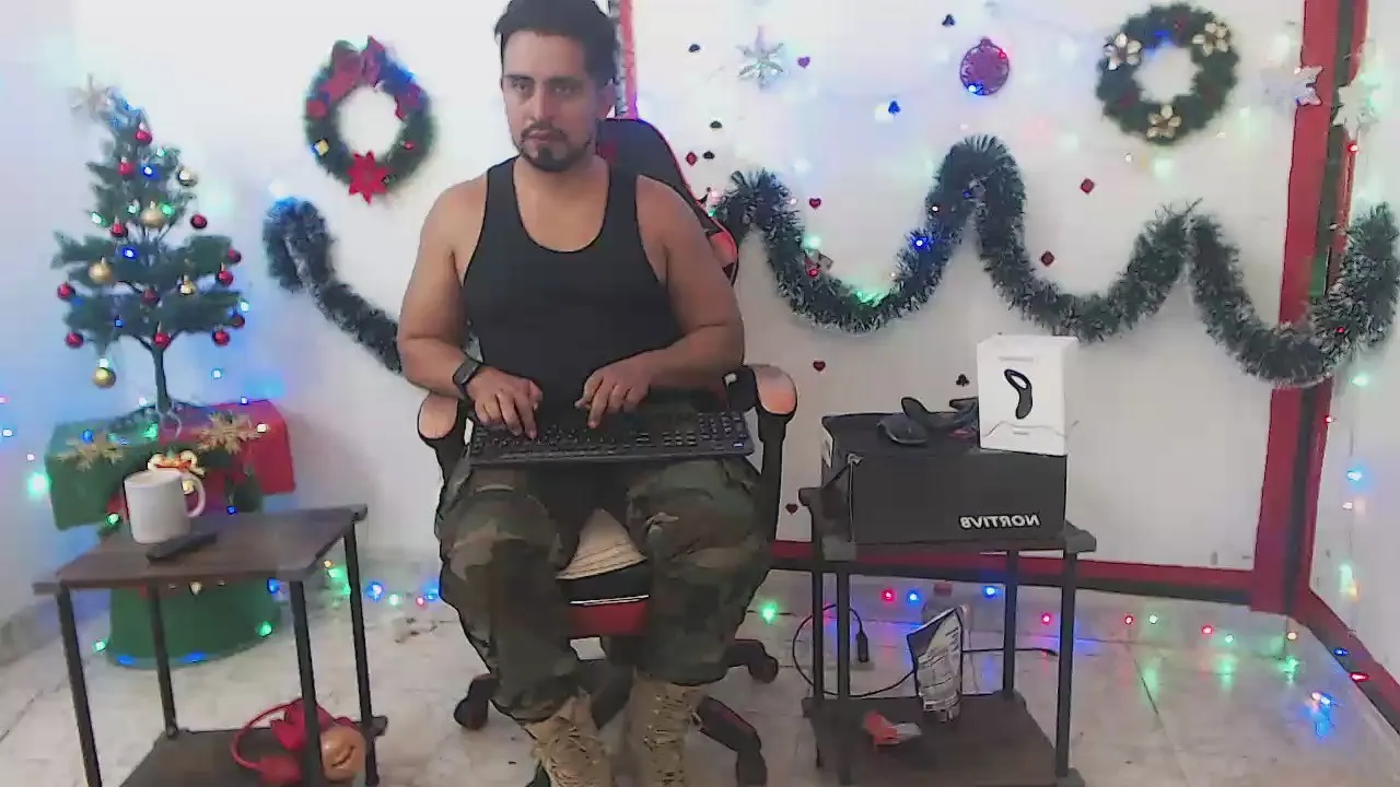 Offline KalethBigDick88 on Cam4