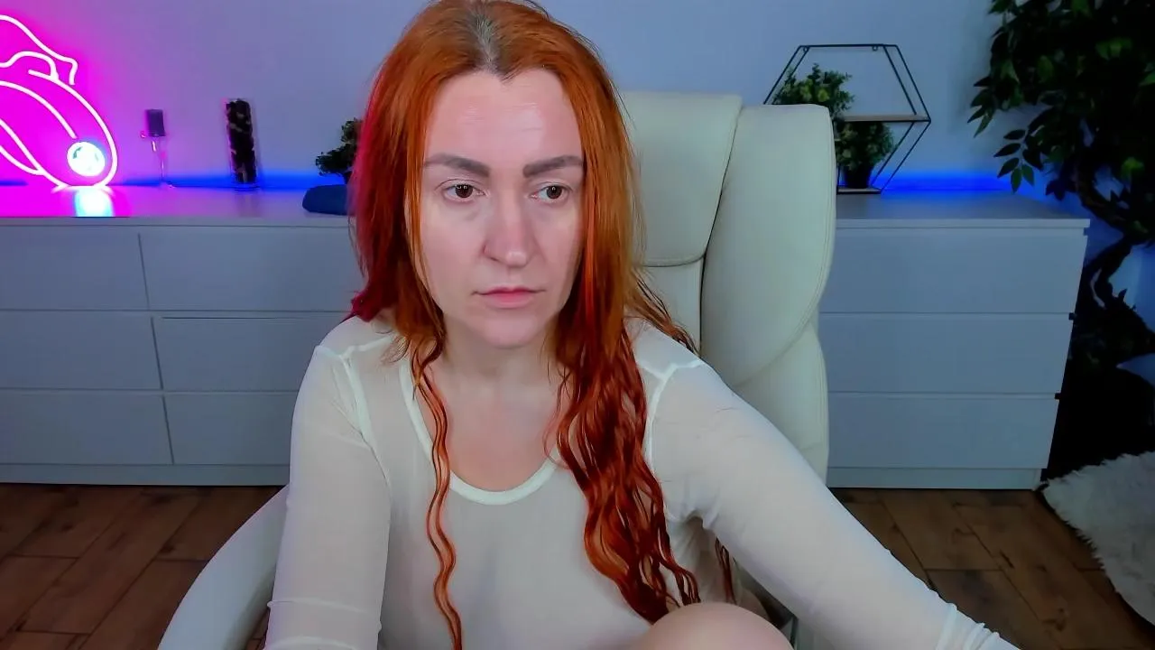 Kamilli_Hot — Freechat on Cam4