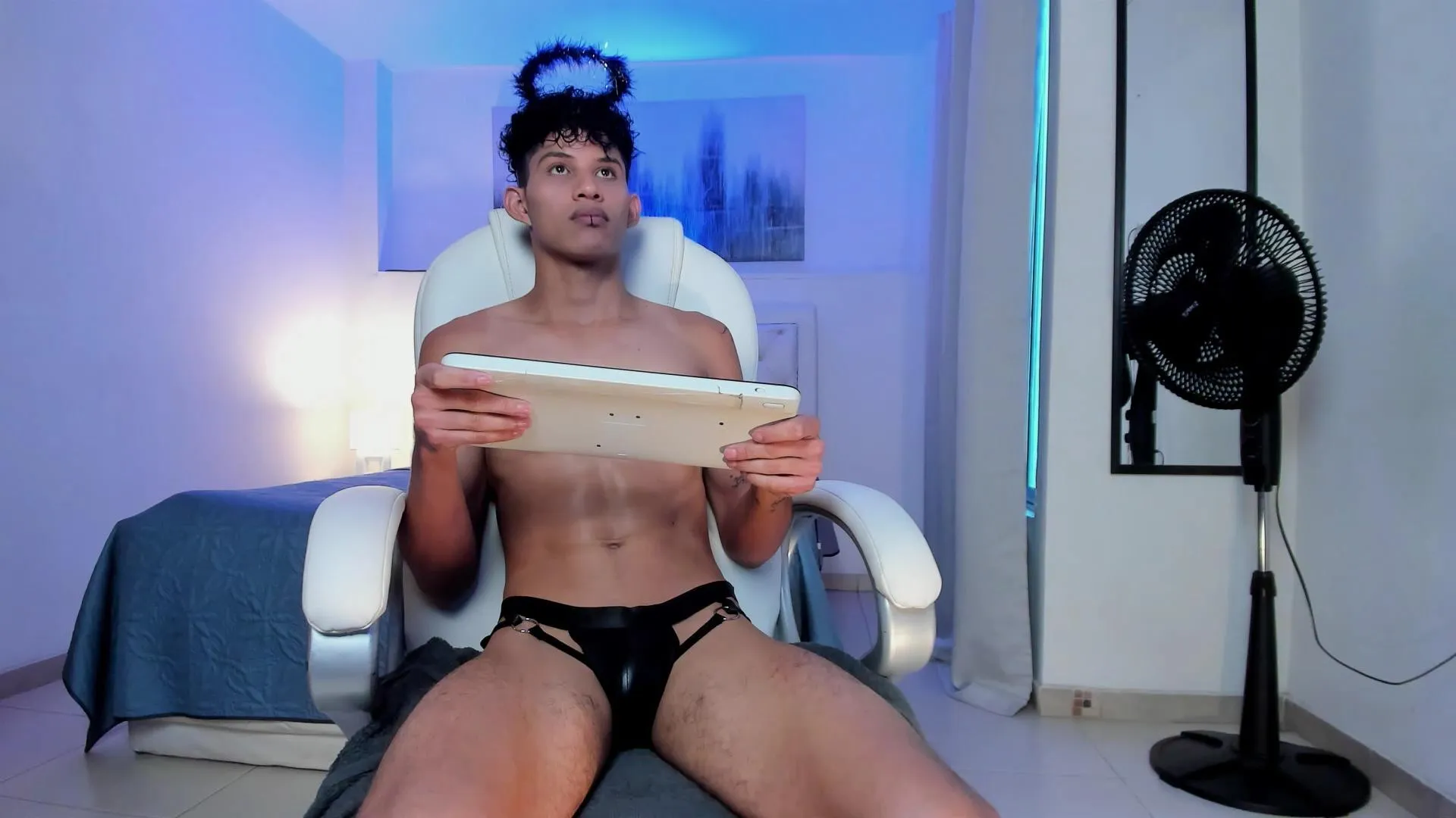 Freechat KamiSuarez on Cam4