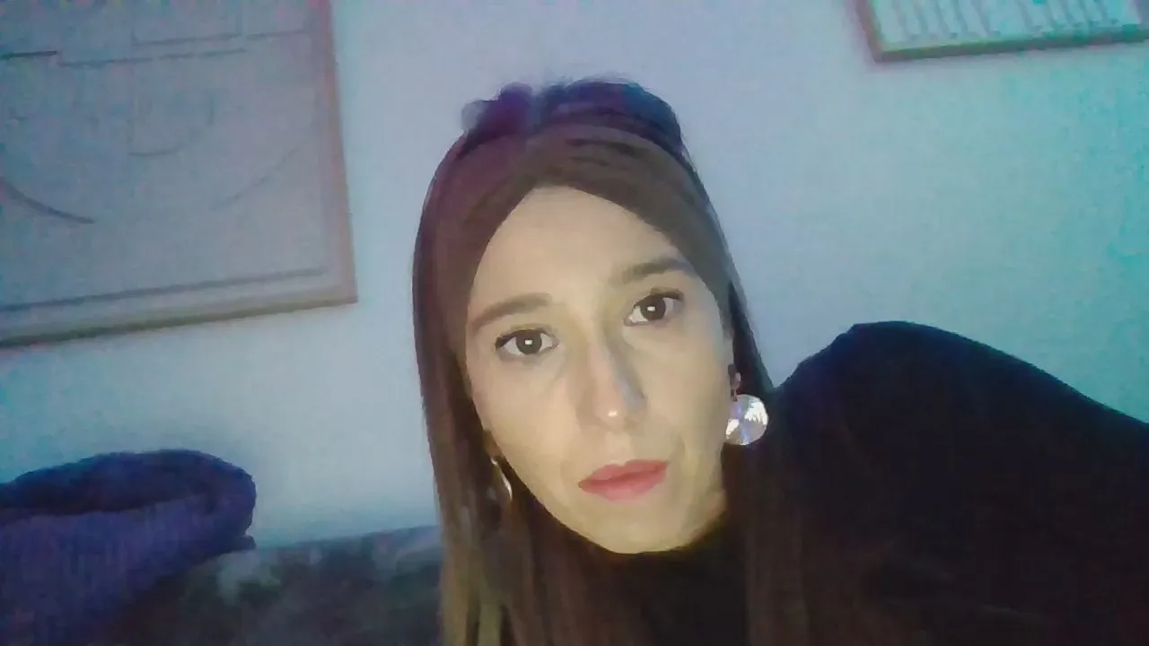 Offline Kamsgirl on Cam4