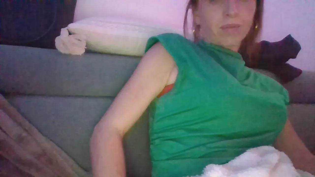 Offline Kamsgirl on Cam4