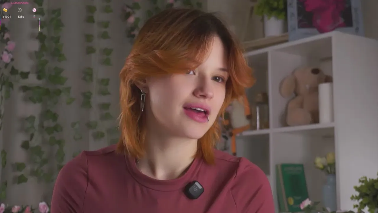 Offline KareenWarley on Cam4