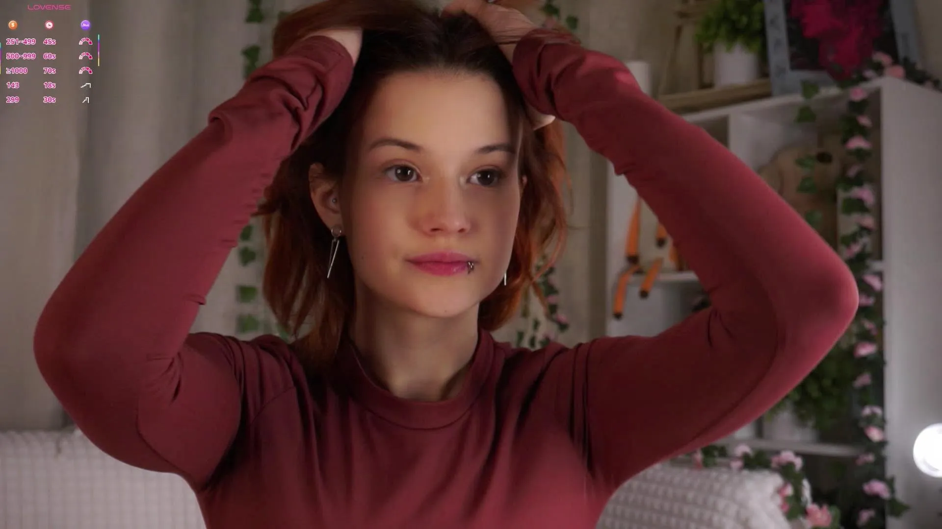 Offline KareenWarley on Cam4