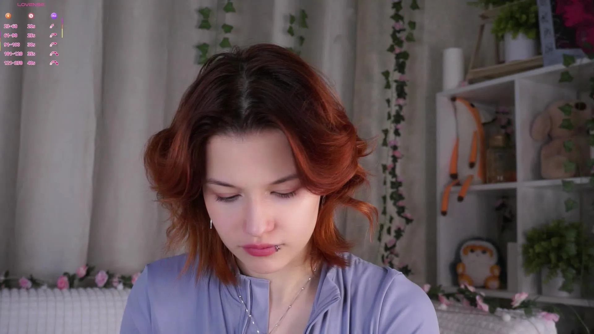 Offline KareenWarley on Cam4