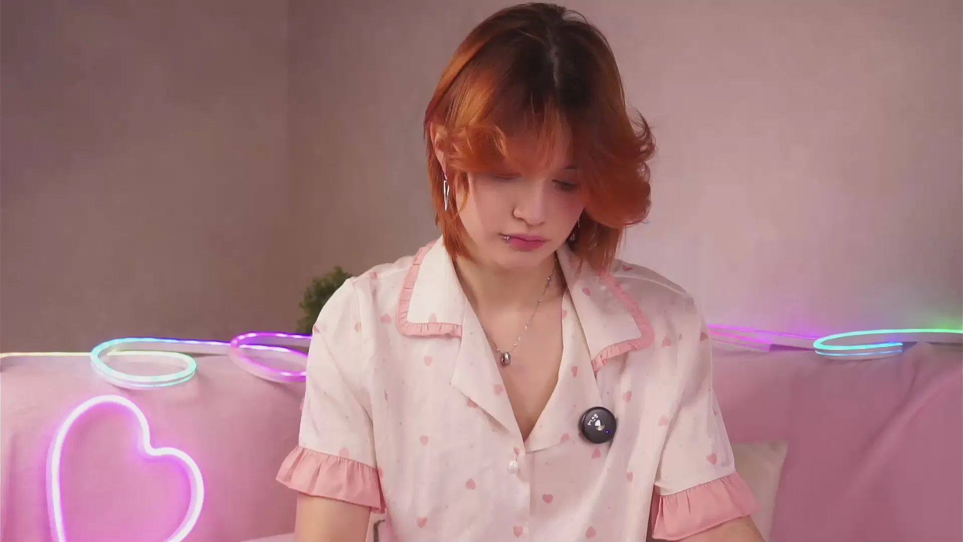 Offline KareenWarley on Cam4