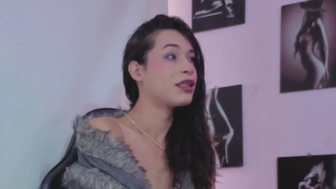 Offline karlacutesweet on Cam4