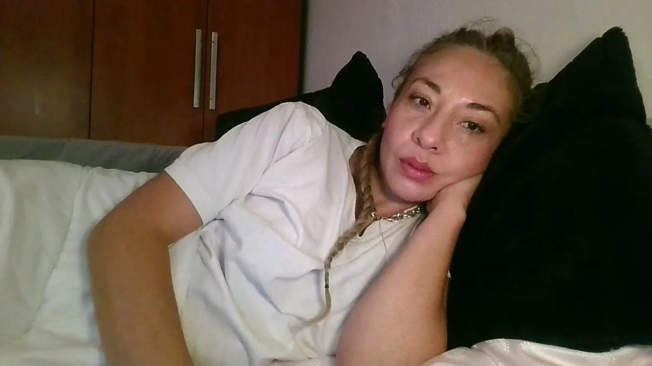 Offline Karolinareaper on Cam4