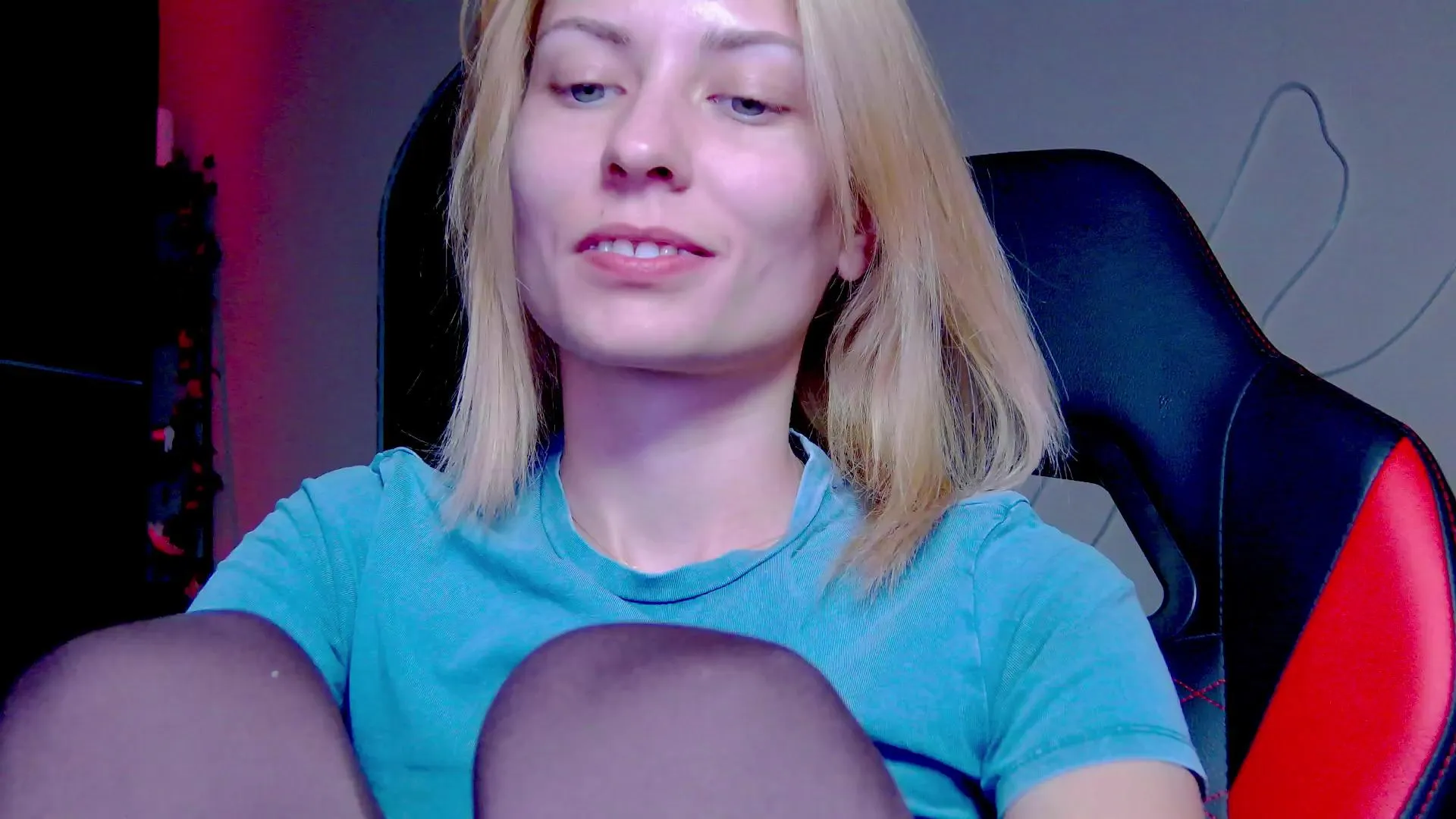 Offline Karoline121 on Cam4