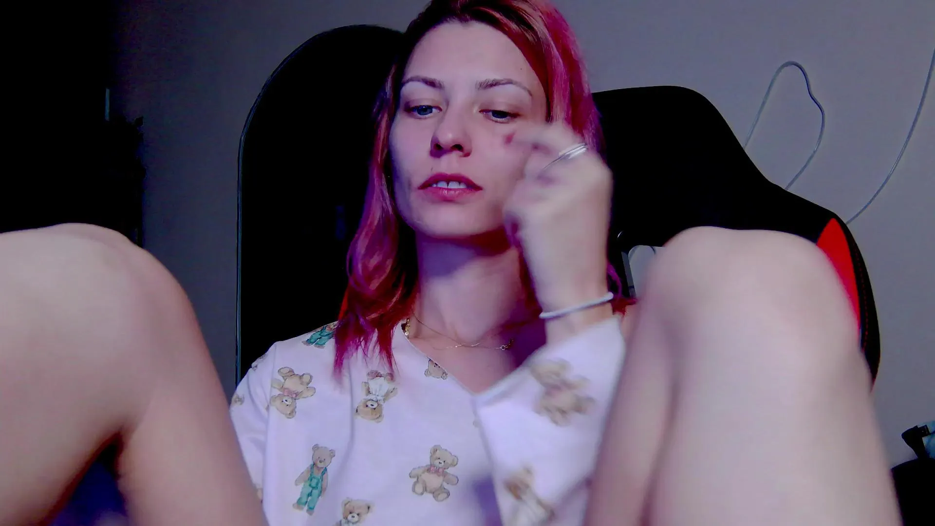 Offline Karoline121 on Cam4