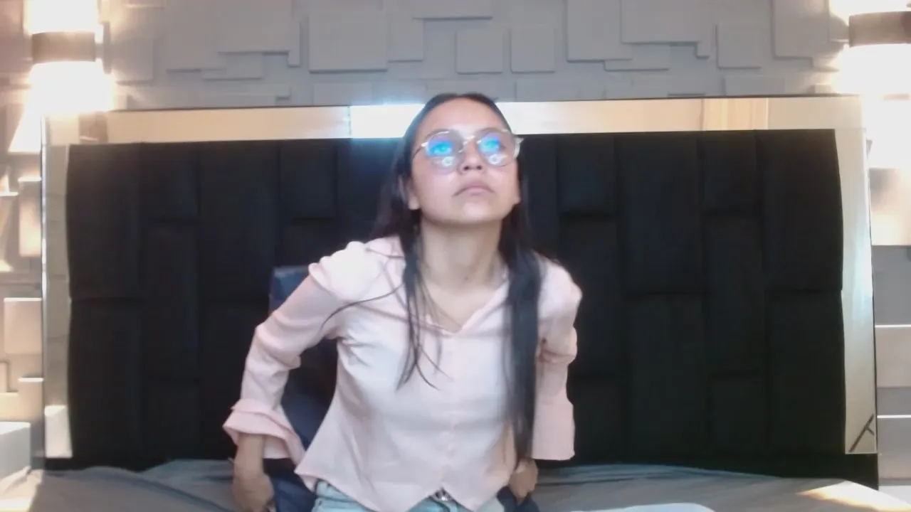 Freechat katalina07 on Cam4