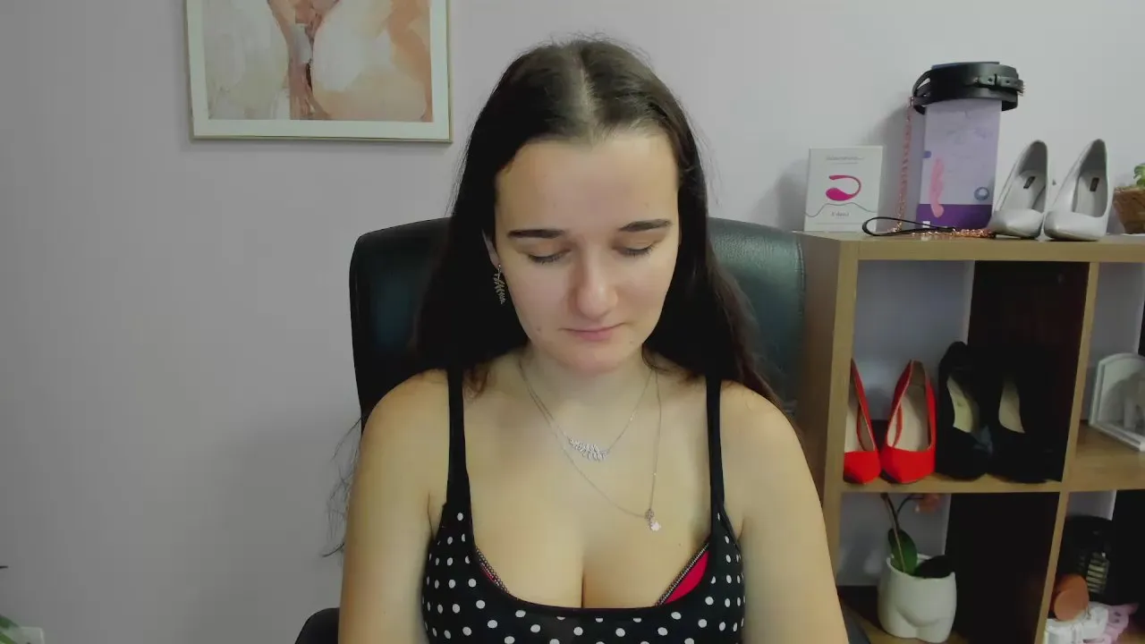 Offline kate_love03 on Cam4