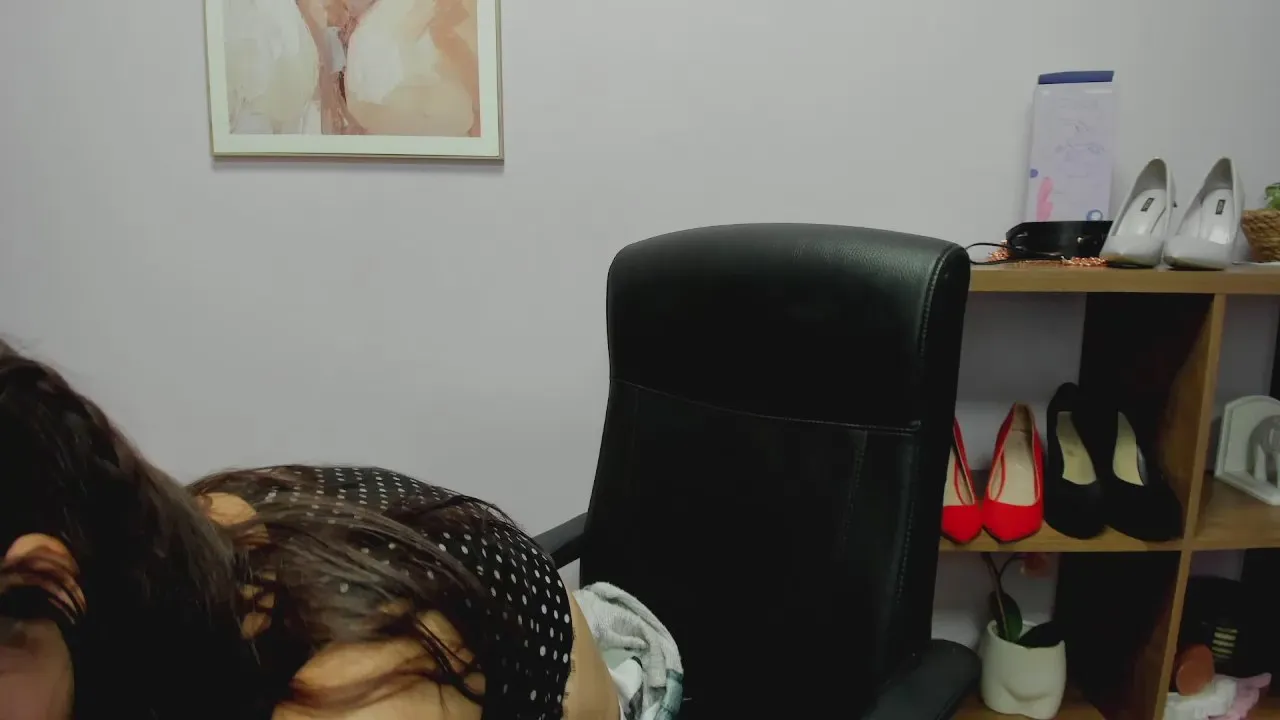 Offline kate_love03 on Cam4